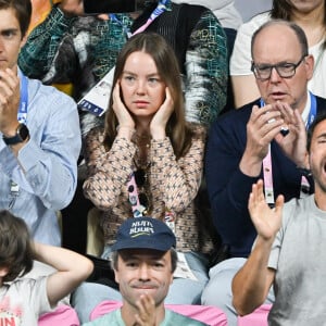 Ben-Sylvester Strautmann, Alexandra de Hanovre et le prince Albert de Monaco lors d'une épreuve des Jeux Olympiques de Paris le 9 août 2024.