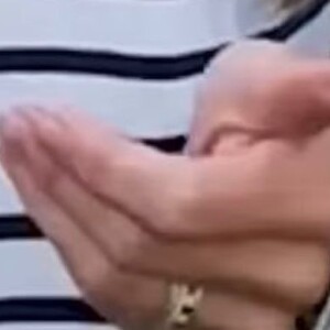 Celle-ci ne ressemble pas à sa bague de fiançaille, hérité de sa belle-mère, la princesse Diana