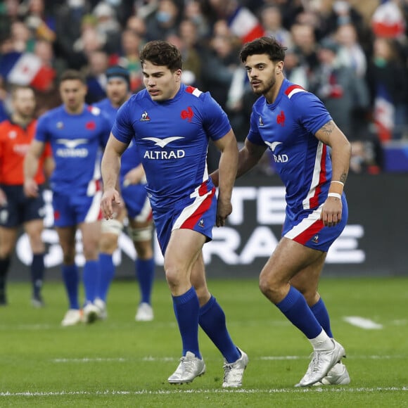 Essai Antoine Dupont (France) - Joie - Romain Ntamack (France) - Tournoi des 6 Nations "France - Irlande (30-24)" au stade de France, le 12 février 2022.