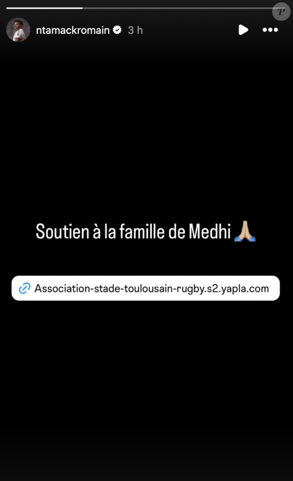 "Soutien à la famille de Medhi", écrit Romain Ntamack, lui aussi avec l'emoji prière
 