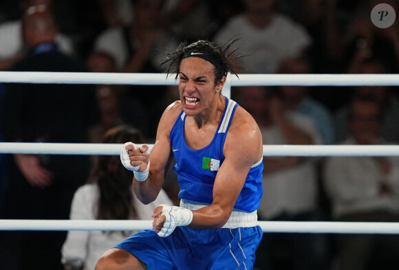 La boxeuse algérienne Imane Khelif se qualifie pour la finale des - de 66 kgs face à la thaïlandaise Janjaem Suwannapheng lors des jeux olympiques Paris 2024 (JO 2024) le 6 août 2024. © Ulrik Pedersen/CSM via ZUMA Press Wire / Bestimage