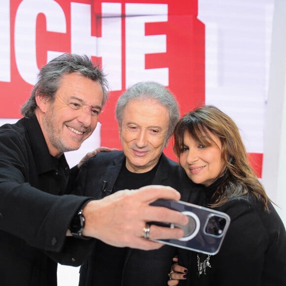 Exclusif - Michel Drucker, Jean-Luc Reichmann et sa femme Nathalie Lecoultre - Enregistrement de l'émission Vivement Dimanche présentée par M.Drucker au Pavillon Gabriel à Paris le 9 janvier 2024. Diffusion sur France 3 le 14/01/2024. 