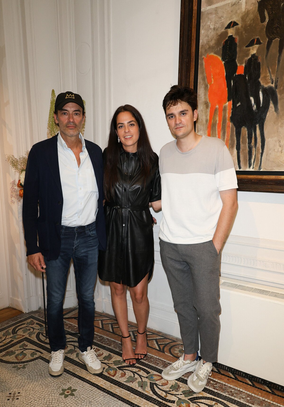 Photo Anthony Delon Anouchka Delon Et Alain Fabien Delon Au Cocktail