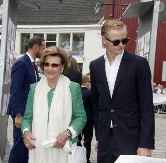 Trondheim , 23-06-2016 Le roi Harald célèbre son jubilé de 25 ans en tant que roi de Norvège lors d'une visite avec le Kings Ship Norge et d'autres membres de la famille royale à Trondheim Sur la photo : La reine Sonja, le prince héritier Haakon, la princesse héritière Mette-Marit, la princesse Ingrid Alexandra, le prince Sverre Magnus, Marius Höyby Borg, la princesse Martha Louise, Ari Behn Maud Angelica Behn Leah Isadora Behn Emma Tallulah Behn. Photo par Stella Pictures/ABACAPRESS.COM