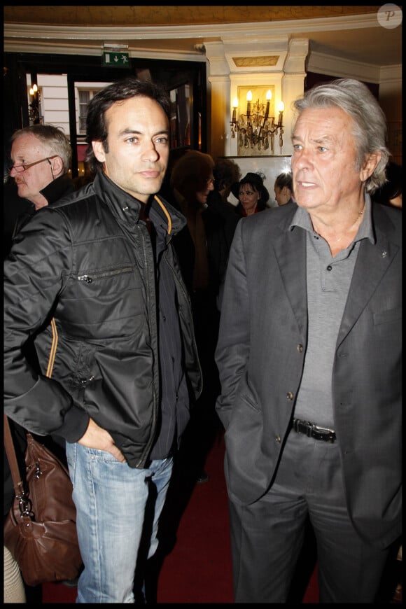 EXCLUSIF - Anthony Delon avec son père Alain (archive)