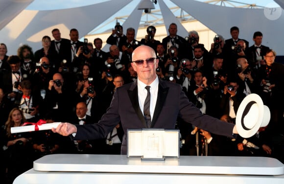 Le film a remporté à Cannes le prix du jury 
Jacques Audiard (Prix du jury pour " Emilia Perez ") - Photocall des palmes lors du 77ème Festival International du Film de Cannes au Palais des Festivals à Cannes. Le 25 mai 2024 © Jacovides-Borde-Moreau / Bestimage