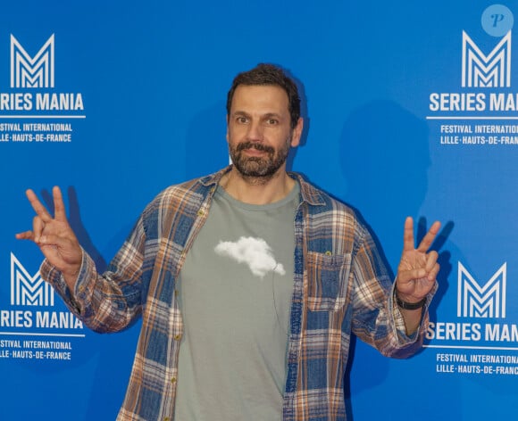 Medhi Nebbou pour la présentation de la saison 4 de la série HPI lors du Serie Mania Festival international Lille 2024, à Lille, France, le 16 mars 2024. © Stéphane Vansteenkiste/Bestimage 