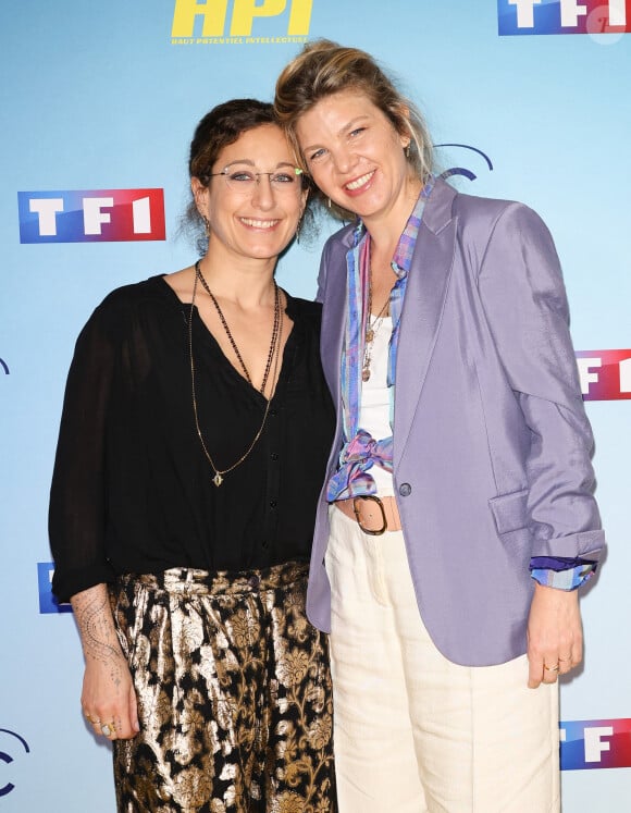 Mona Achache et Alice Chegaray - Avant-première des 2 premiers épisodes de la saison 3 de "HPI" à l' UGC Normandie à Paris le 9 mai 2023. © Coadic Guirec/Bestimage