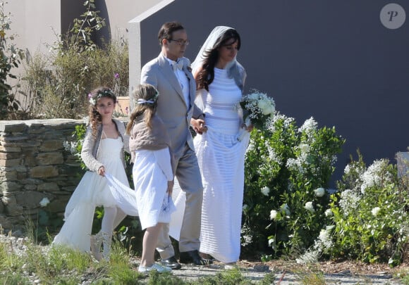 Mariage de Jean-Luc Delarue et Anissa Khelifi à Belle-Ile-en-mer le 12 mai 2012.