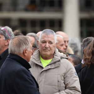 Alain Bougrain-Dubourg, Jean-Marie Bigard arrivent aux funérailles de Patrice Laffont à Paris vendredi 23 août.