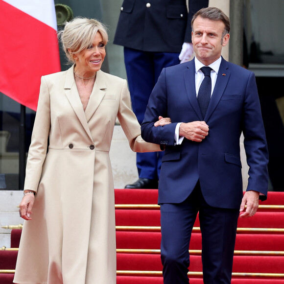 Emmanuel Macron, Président de la République Française, et la Première dame Brigitte Macron, accueillent les chefs d'Etat et de gouvernement présents à Paris pour la cérémonie d'ouverture des Jeux Olympiques de Paris 2024 (JO). Paris, le 26 juillet 2024. © Dominique Jacovides - Pierre Perusseau / Bestimage