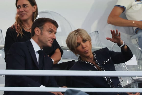 Cérémonie d'ouverture des Jeux Olympiques (JO) de Paris 2024 le 26 juillet 2024 - le président Emmanuel Macron et son épouse Brigitte Macron assistent à la cérémonie d'ouverture des Jeux Olympiques 2024 le 26 juillet 2024 à Paris, France.