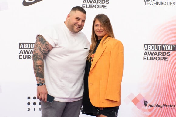 Nico (Nicocapone), Daniela Pinto (Nicocapone) au photocall des "About You Awards Europe 2022" à Milan, le 26 mai 2022.