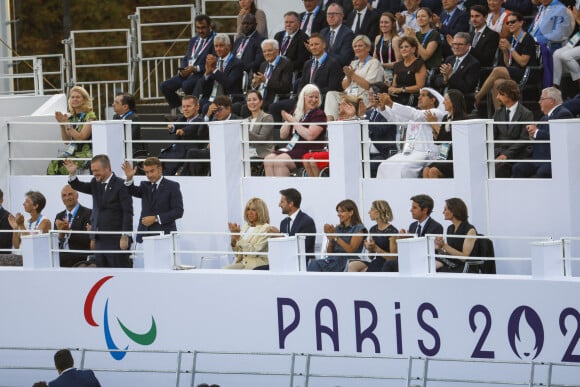 Tribune présidentielle lors de la cérémonie d'ouverture des Jeux Paralympiques à Paris. Photo par Javier Etxezarreta/EFE/ABACAPRESS.COM