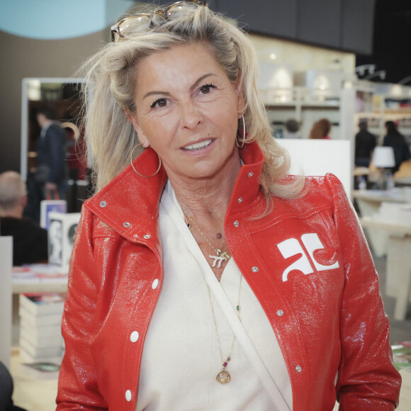 Pour des raisons très précises 
Caroline Margeridon - Festival du Livre de Paris 2023 au Grand Palais Éphémère - Paris le 22/04/2023 - © Jack Tribeca / Bestimage