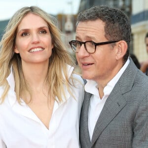 Ils vivent dans deux pays différents
Laurence Arné et son compagnon Dany Boon sur le tapis rouge de la cérémonie de clôture du 38ème festival du film de Cabourg, France, le 15 juin 2024. Les Journées romantiques du 38ème Festival du film de Cabourg (Calvados) auront lieu du 12 au 16 juin. © Coadic Guirec/Bestimage 