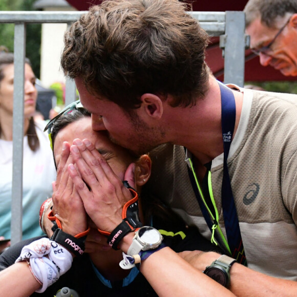 Exclusif - Marine Lorphelin (Miss France 2013) participe et finit la course MCC, 40 kms et 2300m de dénivelé positif, en marge de l'Ultra Trail du Mont Blanc (UTMB) à Chamonix le 26 août 2024. Son compagnon Stanislas Gruau l'a soutenu sur tout le parcours © Romain Doucelin / Bestimage 