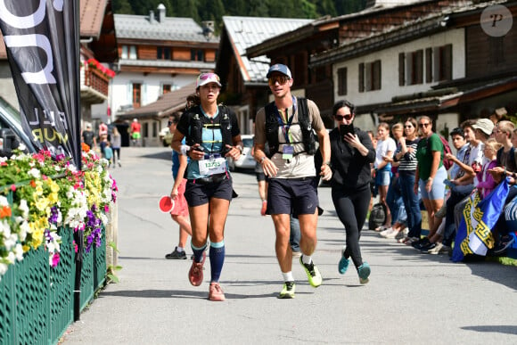 Exclusif - Marine Lorphelin (Miss France 2013) participe et finit la course MCC, 40 kms et 2300m de dénivelé positif, en marge de l'Ultra Trail du Mont Blanc (UTMB) à Chamonix le 26 août 2024. Son compagnon Stanislas Gruau l'a soutenu sur tout le parcours © Romain Doucelin / Bestimage