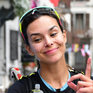 Exclusif - Marine Lorphelin (Miss France 2013) participe et finit la course MCC, 40 kms et 2300m de dénivelé positif, en marge de l'Ultra Trail du Mont Blanc (UTMB) à Chamonix le 26 août 2024. Son compagnon l'a soutenu sur tout le parcours © Romain Doucelin / Bestimage