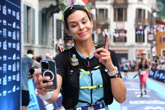 Exclusif - Marine Lorphelin (Miss France 2013) participe et finit la course MCC, 40 kms et 2300m de dénivelé positif, en marge de l'Ultra Trail du Mont Blanc (UTMB) à Chamonix le 26 août 2024. Son compagnon l'a soutenu sur tout le parcours © Romain Doucelin / Bestimage