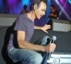 Jean-Jacques Goldman - Vente aux enchères à l'occasion du 20ème anniversaire du spectacle "Les Vendanges du Coeur" à Ouveillan, près de Narbonne (Aude) au profit des "Restos du Coeur" le 20 juillet 2014.