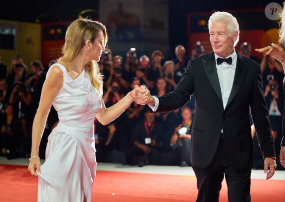 Richard Gere et sa femme Alejandra Silva à la Mostra de Venise le 1er septembre 2024.