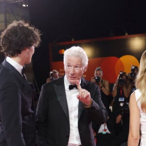 Richard Gere et sa femme Alejandra Silva à la Mostra de Venise le 1er septembre 2024.