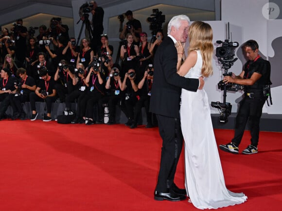 Richard Gere, sa femme Alejandra Silva à la Mostra de Venise le 1er septembre 2024 (Credit Image: © Manuele Mangiarotti/IPA via ZUMA Press)