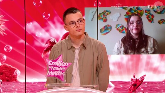 Et envisage ainsi de devenir professeur !
Emilien sur le plateau des "Douze coups de midi"