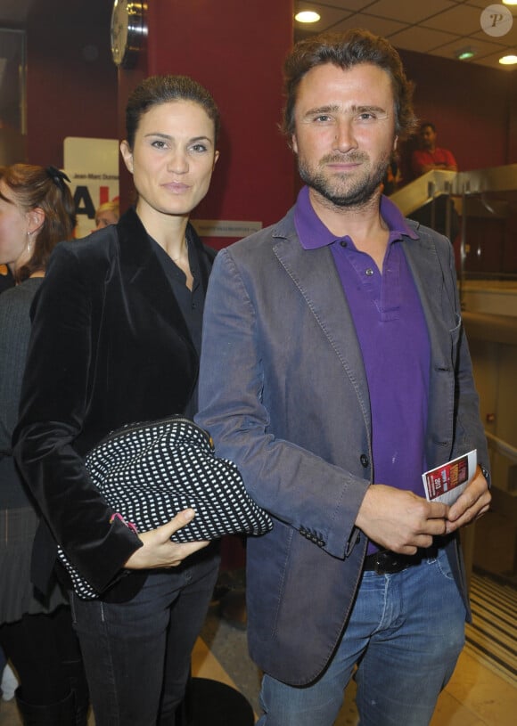 Alexandre Brasseur et sa femme Juliette - Generale du Spectale "Alex Lutz" au Grand Point Virgule a Paris le 22 Octobre 2012.