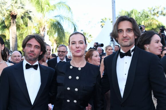 Carole Bouquet avec ses fils Louis Giacobetti et Dimitri Rassam - Montée des marches du film " Megalopolis " lors du 77ème Festival International du Film de Cannes, le 16 mai 2024. © Rachid Bellak/Bestimage 