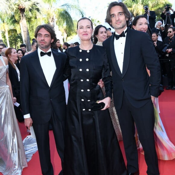 Carole Bouquet avec ses fils Louis Giacobetti et Dimitri Rassam - Montée des marches du film " Megalopolis " lors du 77ème Festival International du Film de Cannes, le 16 mai 2024. © Rachid Bellak/Bestimage 