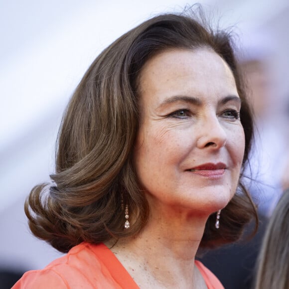 Mais en 2013, l'heureuse maman de deux enfants a été victime d'une vilaine chute. Depuis, elle souffre également de douleurs neurologiques.
Carole Bouquet - Montée des marches du film " Le comte de Monte-Cristo " lors du 77ème Festival International du Film de Cannes, au Palais des Festivals à Cannes. Le 22 mai 2024 © Olivier Borde / Bestimage 