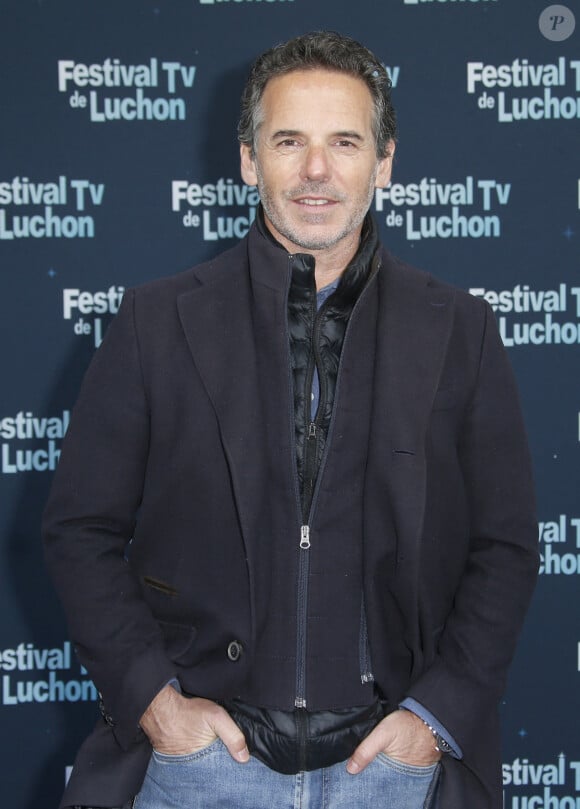 Jérémy Banster de Meurtres aux îles du Frioul - Soirée d'ouverture de la 24ème édition du Festival des Créations TV au Casino de Luchon. Le 9 février 2022 © Christophe Aubert via Bestimage  