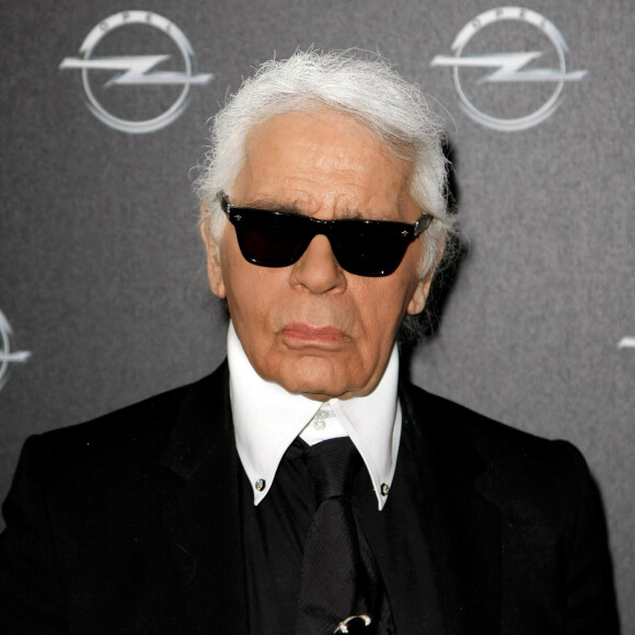 Karl Lagerfeld assiste au "Vernissage Karl Lagerfeld et Choupette" à Berlin, Allemagne. Photo par Sport Moments/DDP Images/ABACAPRESS.COM