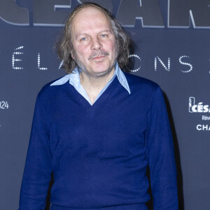 Philippe Katerine au photocall du dîner César Révélations 2024 à L'Élysée Montmartre à Paris le 15 janvier 2024. © Olivier Borde / Bestimage 