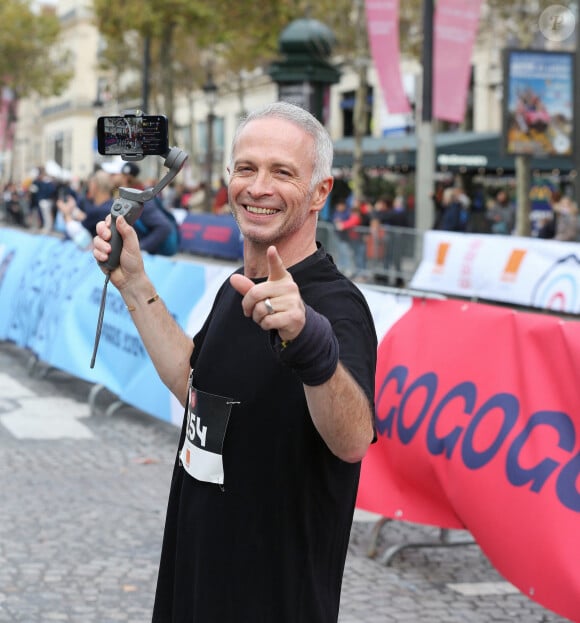 Samuel Etienne - People au "Marathon Pour Tous", épreuve grand-public des Jeux Olympiques de Paris 2024 sur les Champs-Elysées à Paris le 31 octobre 2021. © Panoramic/Bestimage 