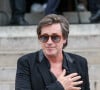 Son fils Thomas Dutronc s'exprime dans "Paris Match" sur la disparition de son iconique mère
Thomas Dutronc - Sortie des obsèques de l'auteure-compositrice-interprète et actrice française Françoise Hardy au crématorium du cimetière du Père-Lachaise à Paris, France, le 20 juin 2024. © Jacovides-Moreau/Bestimage