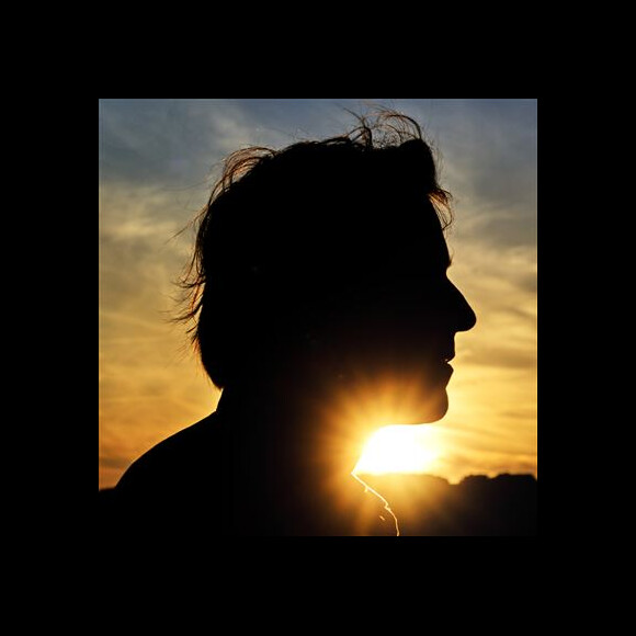 alors qu'il est en promotion pour son dernier album, "Il n'est jamais trop tard"
Le dernier album de Thomas Dutronc : "Il n'est jamais trop tard"