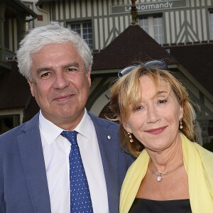 Depuis plusieurs années, Marie-Anne-Chazel partage la vie de Philippe RaffardMarie-Anne Chazel et son compagnon Philippe Raffard - Inauguration de l'hôtel Barrière Le Normandy à Deauville, © Coadic Guirec/Bestimage