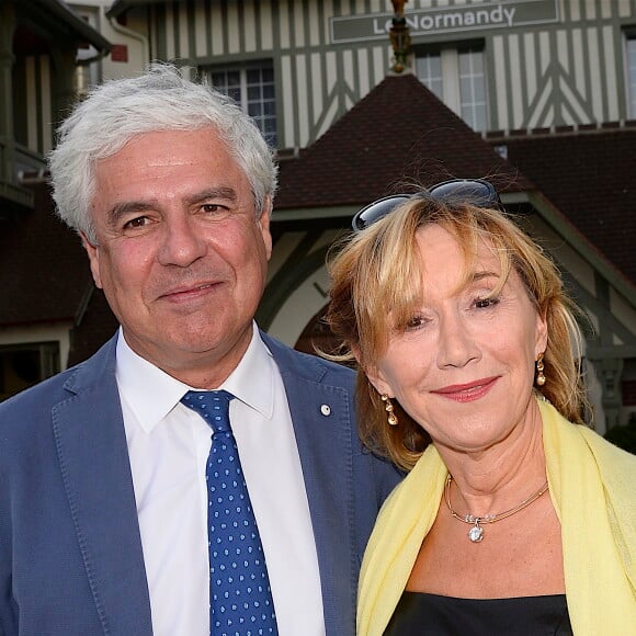 Depuis plusieurs années, Marie-Anne-Chazel partage la vie de Philippe RaffardMarie-Anne Chazel et son compagnon Philippe Raffard - Inauguration de l'hôtel Barrière Le Normandy à Deauville, © Coadic Guirec/Bestimage