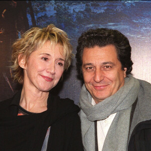 La fin de son couple avec Christian Clavier l'avait laissée "détruite".Rachid Ait M'Barek/ABACA. 23226-12. Paris-France, 25/01/2001. Christian Clavier et son épouse Marie-Anne Chazel à la première du film Le Pacte des Loups