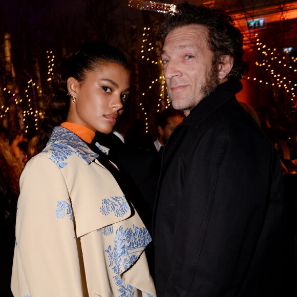 Vincent Cassel et son ex-compagne Tina Kunakey - La maison Messika fête les 10 ans de sa collection "iconique Move" et le lancement d'une collection capsule avec sa nouvelle égérie G.Hadid à l'hôtel Salomon de Rothschild le 27 septembre 2017. © Rachid Bellak / Bestimage 