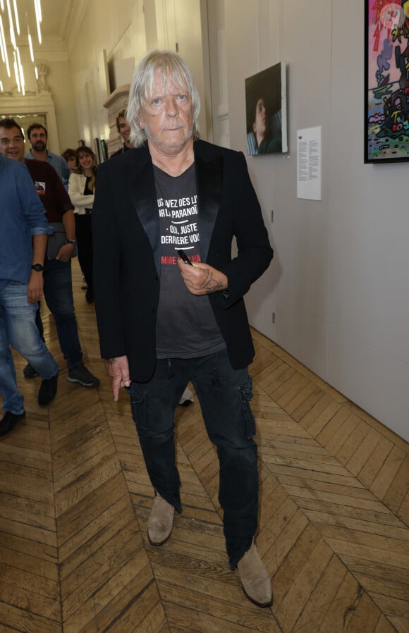 Renaud, 72 ans, a démarré début 2023, après six ans d'absence, une tournée, avant de sortir à l'automne l'album Dans mes cordes, dans lequel il revisite son répertoire en symphonique. © Coadic Guirec/Bestimage  No Web - Belgique et Suisse