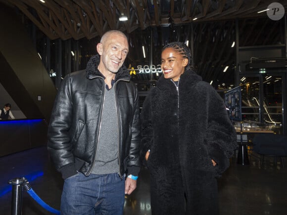 Vincent Cassel et sa compagne Narah Baptista - Célébrités assistent aux combats de MMA, Professional Fighters League Europe (PFL) à l'accord Arena de Bercy à Paris © Pierre Perusseau/Bestimage