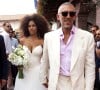 Avait sucité de vives réactions
Sortie des mariés lors du mariage civil de Vincent Cassel et Tina Kunakey à la mairie de Bidart le 24 août 2018. © Patrick Bernard / Guillaume Collet / Bestimage