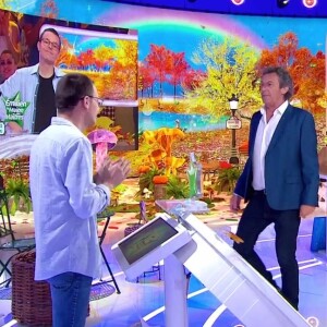 Jean-Luc Reichmann a tenu à revenir sur une séquence de l'émission de la veille
Emilien et Jean-Luc Reichmann sur le plateau des "12 coups de midi"