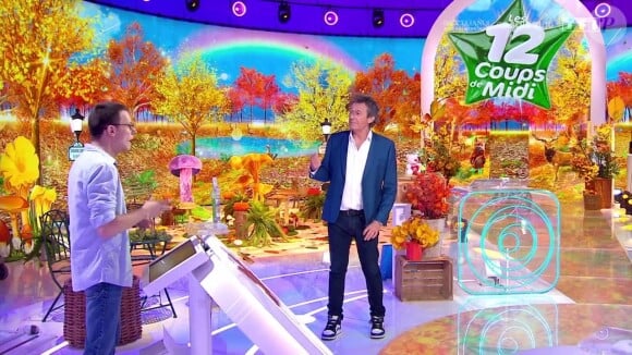 Il est revenu sur le moment où Emilien a été sur le point de décrocher sa 13e étoile mystérieuse aux "12 coups de midi"
Emilien et Jean-Luc Reichmann sur le plateau des "12 coups de midi"