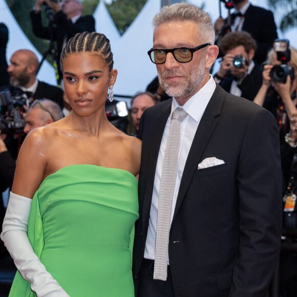 Tina Kunakey et son ex-mari Vincent Cassel - Montée des marches du film " Les crimes du futur " lors du 75ème Festival International du Film de Cannes. Le 23 mai 2022 © Olivier Borde / Bestimage 