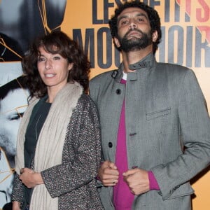 Anne Depetrini et Ramzy Bedia arrivent à la soirée 'Les Petits Mouchoirs' organisée au club 'L'Arc', après l'avant-première française à Paris, France, le 14 octobre 2010.